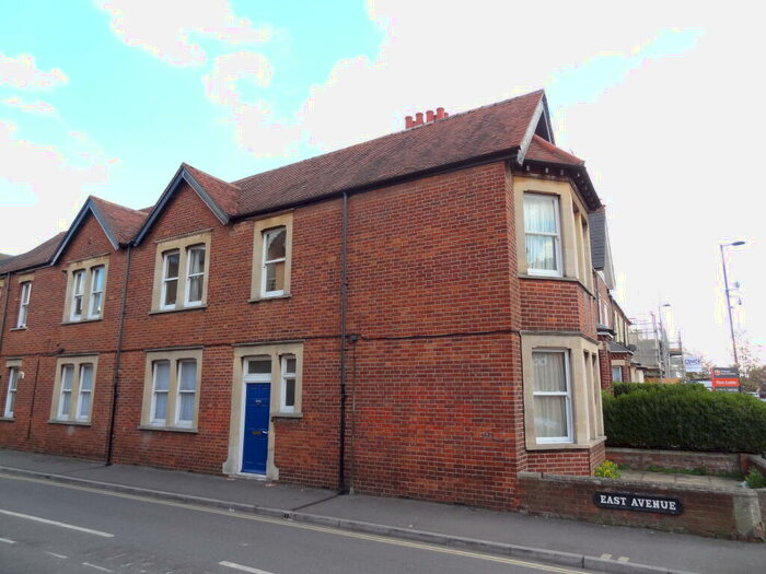 3 Bedroom Apartment To Rent In Cowley, Oxford, Oxfordshire, OX4