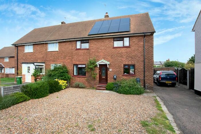 3 Bedroom Semi-Detached House To Rent In Forest Road, Slade Green, Kent, DA8