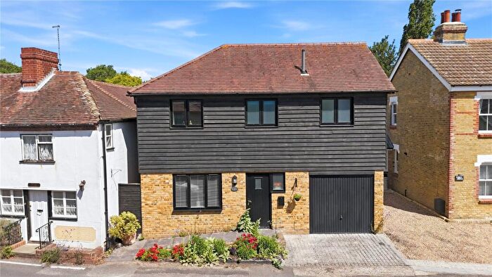 3 Bedroom Detached House For Sale In Warren Road, Southfleet, DA13