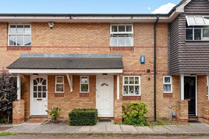 1 Bedroom Flat To Rent In Webster Road, London, SE16