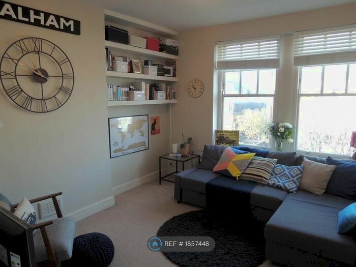 1 Bedroom Flat To Rent In Station Parade, Balham, SW12