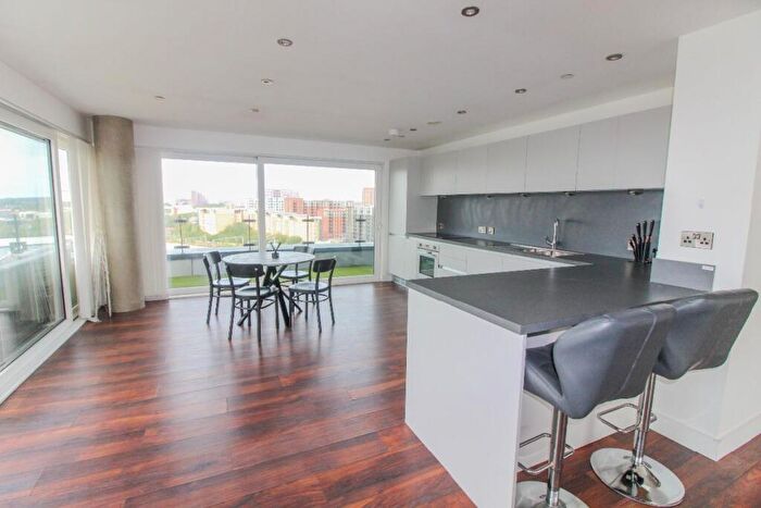 2 Bedroom Apartment For Sale In Wilburn Basin, Orsdall Lane, M5