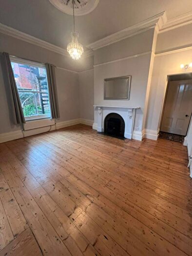 1 Bedroom Flat To Rent In A Portland Towers Off Grenfell Road, LE2