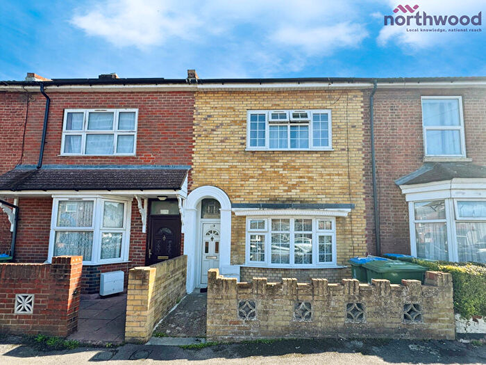 3 Bedroom Terraced House To Rent In Northumberland Road, SO14