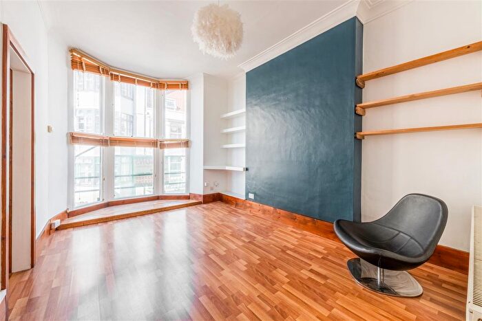 2 Bedroom Flat To Rent In Broad Street, Brighton, BN2