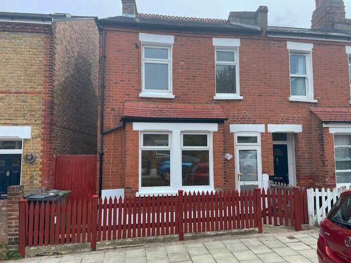 3 Bedroom Terraced House To Rent In Tivoli Road, London, SE27