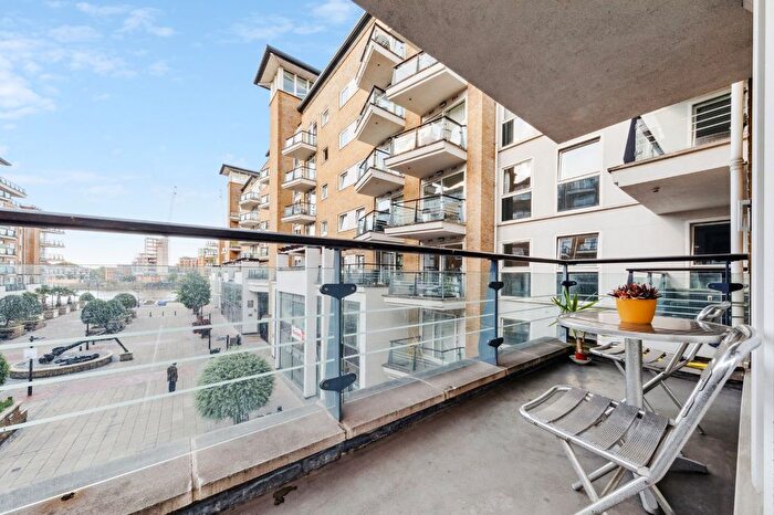 2 Bedroom Flat To Rent In Dolphin House, Smugglers Way, SW18