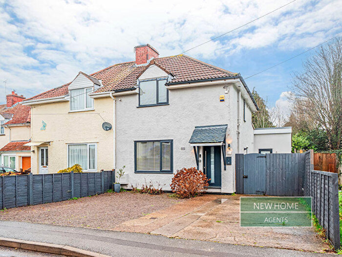 3 Bedroom Semi-Detached House For Sale In Westfield Road, Backwell, Bristol, BS48