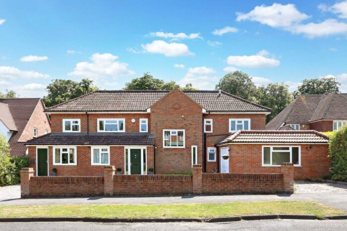 5 Bedroom Detached House For Sale In Hogback Wood Road, Beaconsfield, Buckinghamshire, HP9