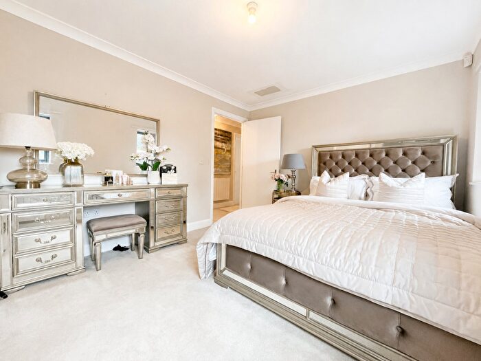 2 Bedroom Apartment For Sale In Rickman Drive, Edgbaston, Birmingham, B15