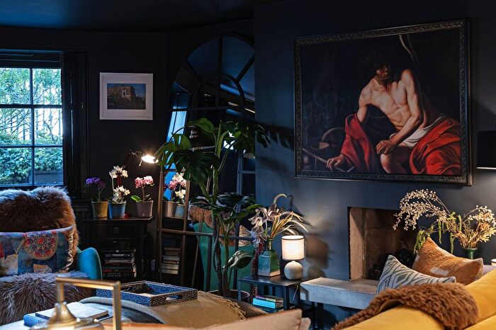 1 Bedroom Flat To Rent In Mare Street, Hackney, London, E8