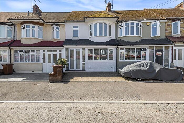 3 Bedroom Terraced House For Sale In Castlemaine Avenue, Gillingham, Kent, ME7