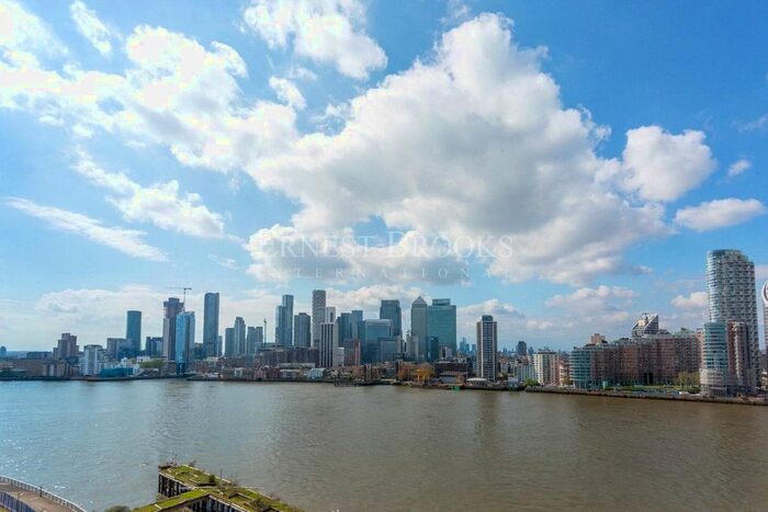 Studio To Rent In Arora Tower, Waterview Drive, North Greenwich, SE10