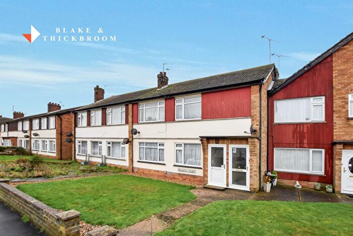 2 Bedroom Ground Maisonette For Sale In Dulwich Court, Kings Avenue, Holland-on-Sea, CO15