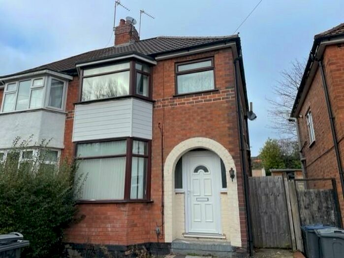 3 Bedroom Semi-Detached House To Rent In Calshot Road, Birmingham, B42