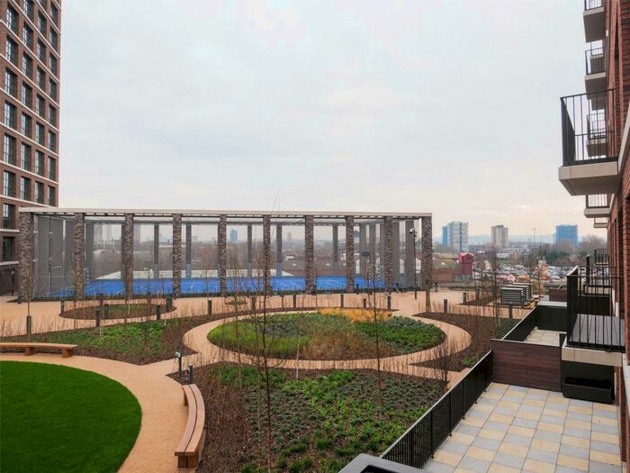 2 Bedroom Apartment To Rent In Maritime Street, London, SE16