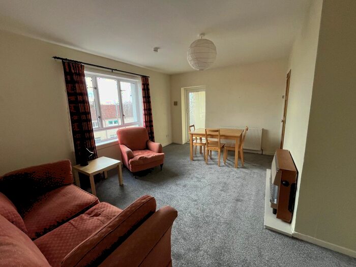 2 Bedroom Flat To Rent In Rankin Avenue, Newington, Edinburgh, EH9