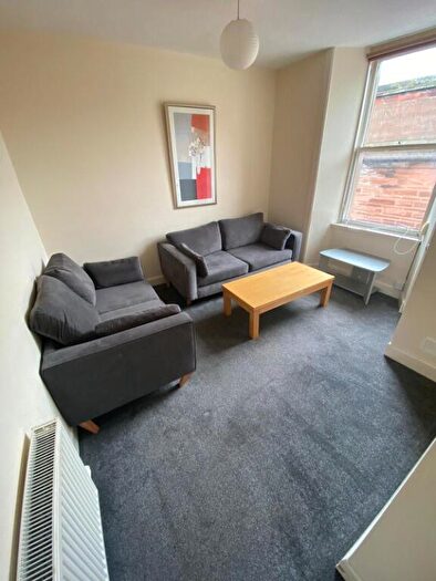 3 Bedroom Flat To Rent In Cowgate, City Centre, Dundee, DD1