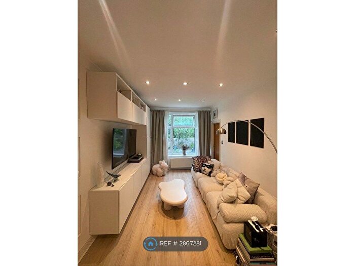 1 Bedroom Flat To Rent In Caledonian Road, London, N1