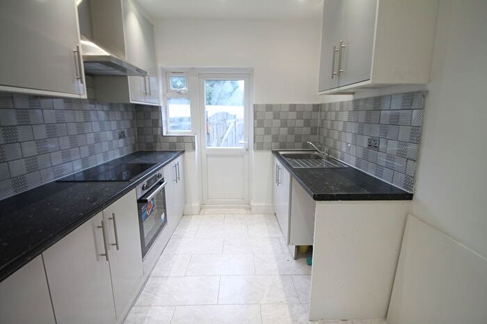 4 Bedroom Semi Detached House To Rent In Chiltern View Road, Uxbridge, UB8