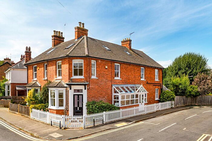 4 Bedroom Semi-Detached House For Sale In Hardwick Place, Woburn Sands, Milton Keynes, MK17