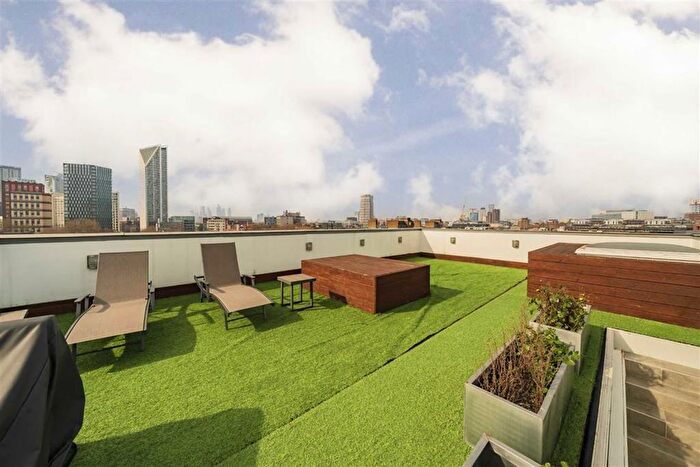 3 Bedroom Flat For Sale In Great Suffolk Street, London Bridge, SE1