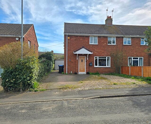 3 Bedroom Semi-Detached House For Sale In Pittoms Lane, Barby, Rugby, CV23