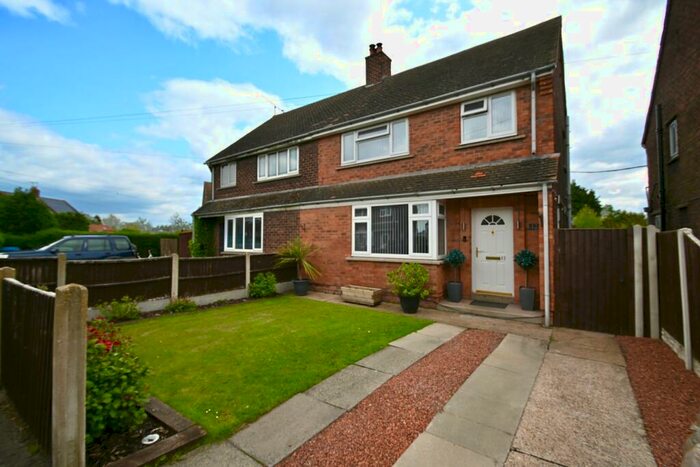 3 Bedroom Semi-Detached House For Sale In Coronation Avenue, Misson, Doncaster, DN10