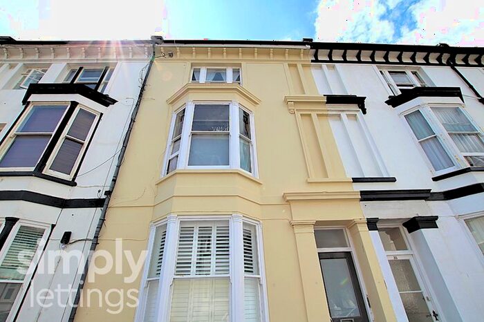 3 Bedroom Maisonette To Rent In Chesham Road, Brighton, BN2