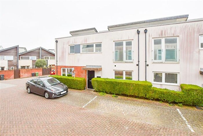 4 Bedroom Semi Detached House For Sale In Clock House Rise, Coxheath, Maidstone, Kent, ME17