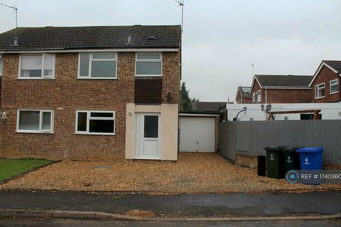 3 Bedroom Semi-Detached House To Rent In Lime Grove, Bugbrooke, Northampton, NN7
