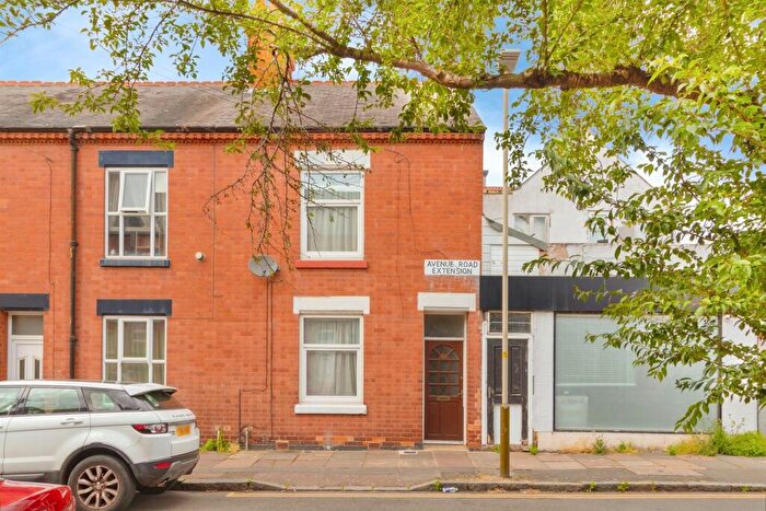 3 Bedroom End Of Terrace House For Sale In Avenue Road Extension, Leicester, LE2