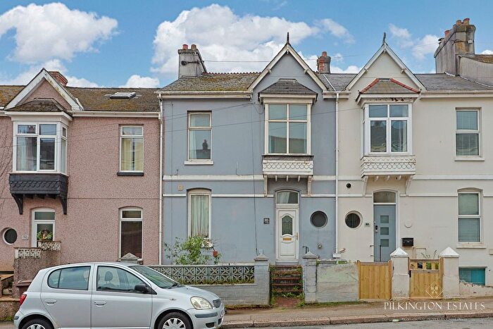 2 Bedroom Flat For Sale In Plymouth, Devon, PL3