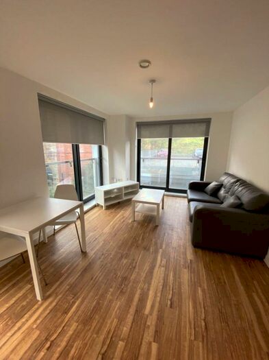 2 Bedroom Flat To Rent In Aire, Cross Green Lane, LS9