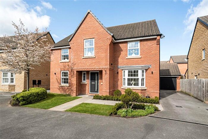 4 Bedroom Detached House For Sale In Park Road, Oulton, Leeds, West Yorkshire, LS26