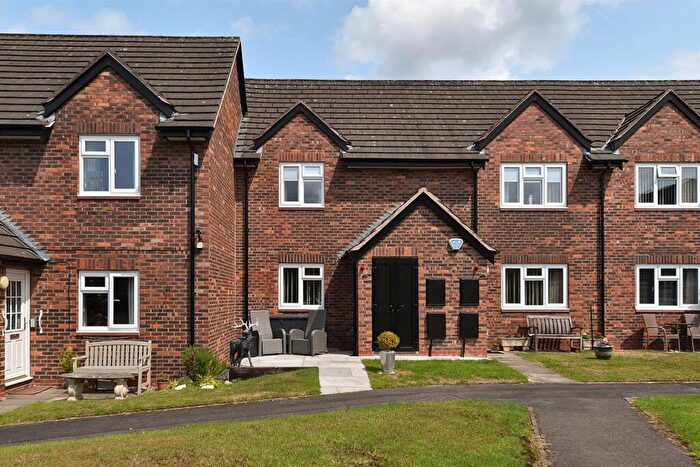 2 Bedroom Apartment For Sale In Shirleys Close, Prestbury, Macclesfield, SK10