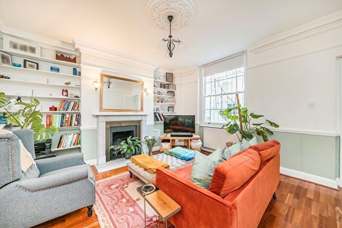 2 Bedroom Flat To Rent In Winchester Street, London, SW1V