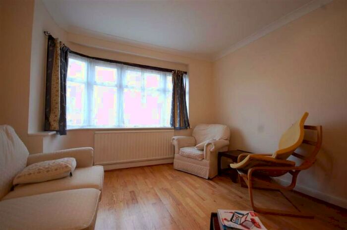 4 Bedroom Terraced House To Rent In Appledore Avenue, Ruislip, HA4