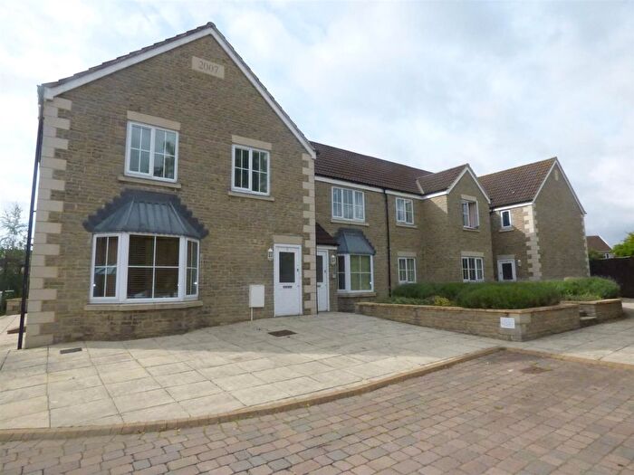 2 Bedroom Flat To Rent In Hatters Close, Winterbourne, Bristol, BS36