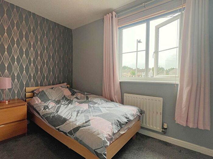 2 Bedroom Semi-Detached House For Sale In Raikes Avenue, Bradford, West Yorkshire, BD4