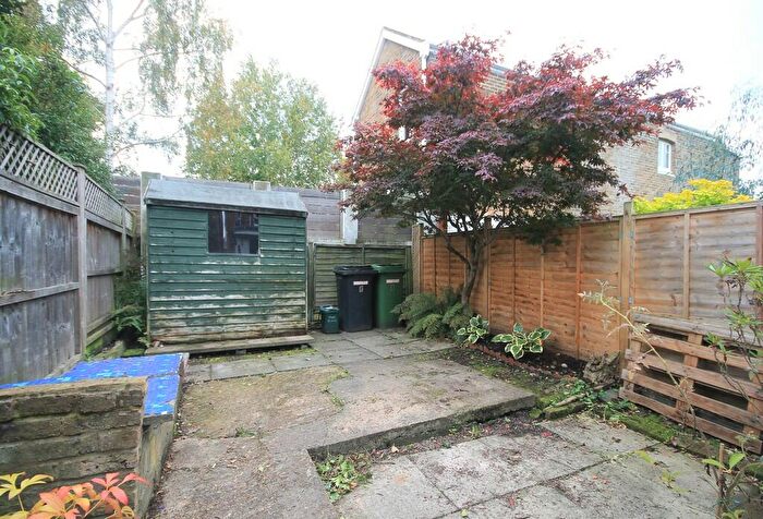 2 Bedroom End Of Terrace House To Rent In Byron Place, Leatherhead, KT22