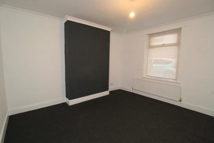 3 Bedroom End Of Terrace House To Rent In Station Road, Houghton Le Spring, DH4