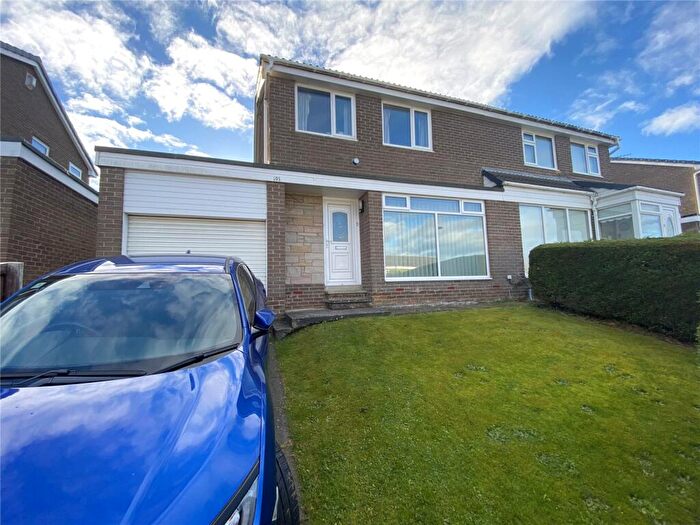 3 Bedroom Semi-Detached House For Sale In Western Avenue, Prudhoe, Northumberland, NE42