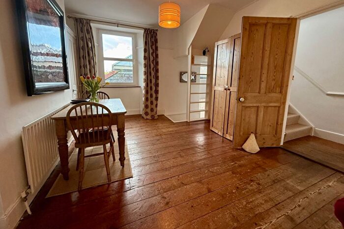 3 Bedroom Terraced House For Sale In Arwenack Avenue, Falmouth, TR11