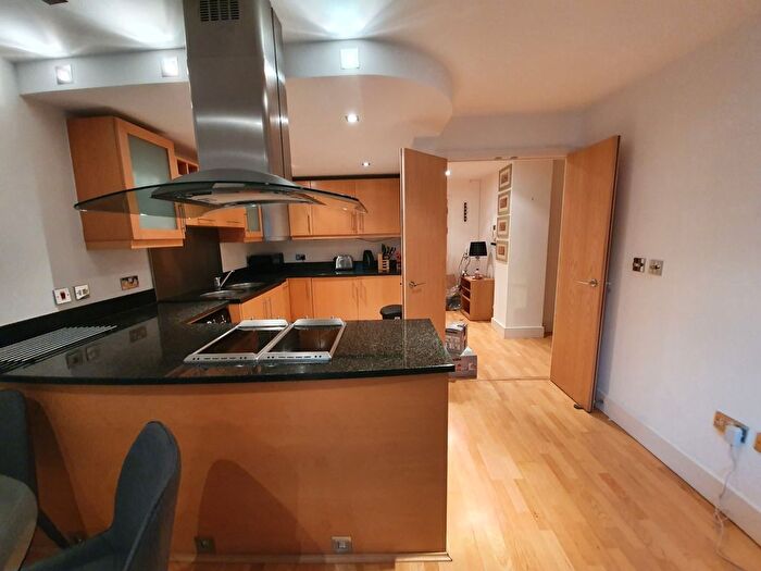 1 Bedroom Flat To Rent In Millharbour, London, E14