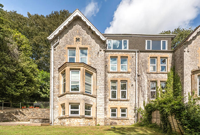1 Bedroom Apartment For Sale In Bath New Road, Radstock, Somerset, BA3