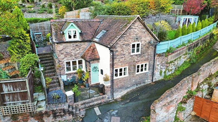 2 Bedroom Cottage For Sale In Severn Bank, Ironbridge, Telford, TF8