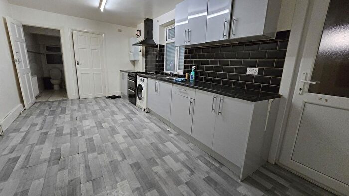 4 Bedroom Terraced House To Rent In Selsdon Road, London, E13
