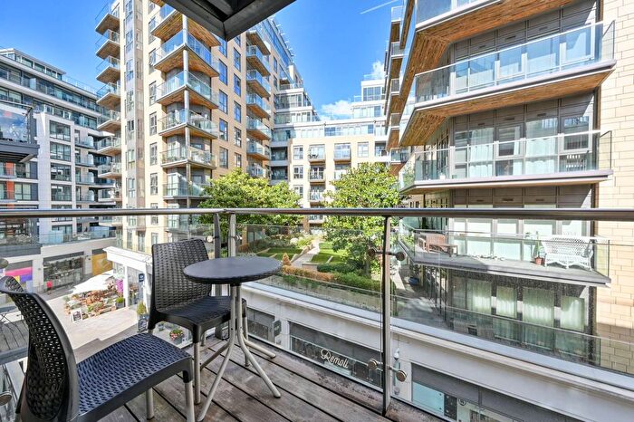 2 Bedroom Flat To Rent In Dickens Yard, Ealing, London, W5