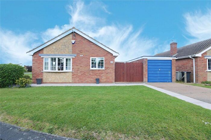 2 Bedroom Bungalow For Sale In Sandringham Drive, Sutton-On-Sea, Mablethorpe, Lincolnshire, LN12
